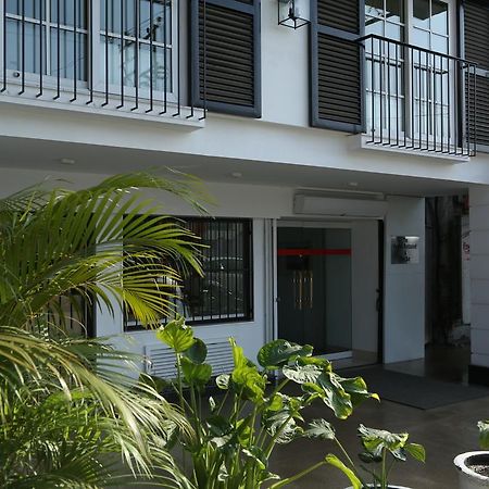 Hotel President Dehradun Exteriör bild