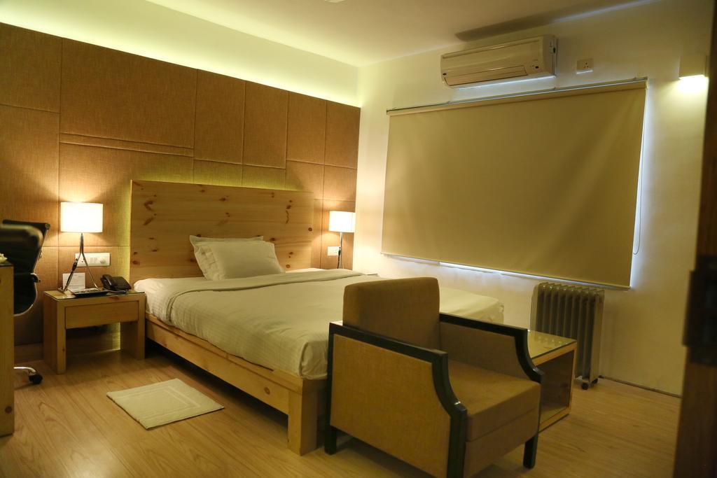 Hotel President Dehradun Rum bild