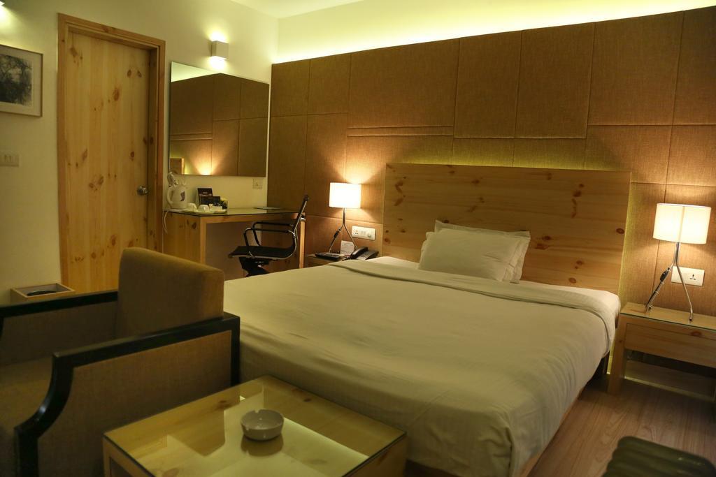Hotel President Dehradun Rum bild